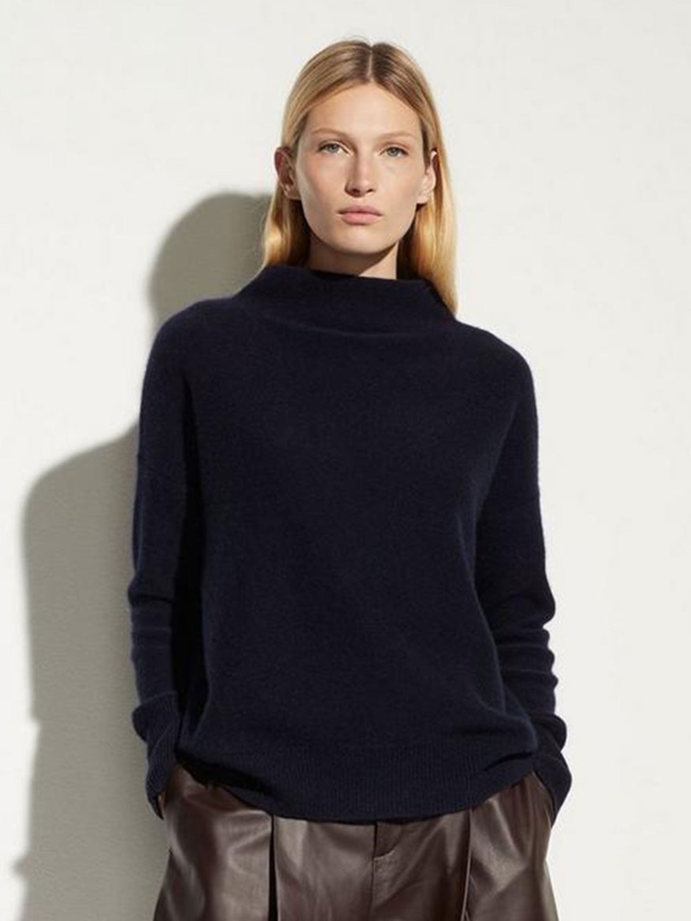 Vince Navy Boiled 100% Cashmere Funnel Neck Sweater Size Small